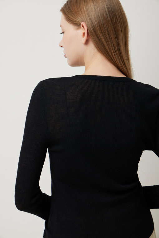 https://img.benettonmall.com/PARTS/KS/25F/SAKC03541BK_MB_D4.jpg