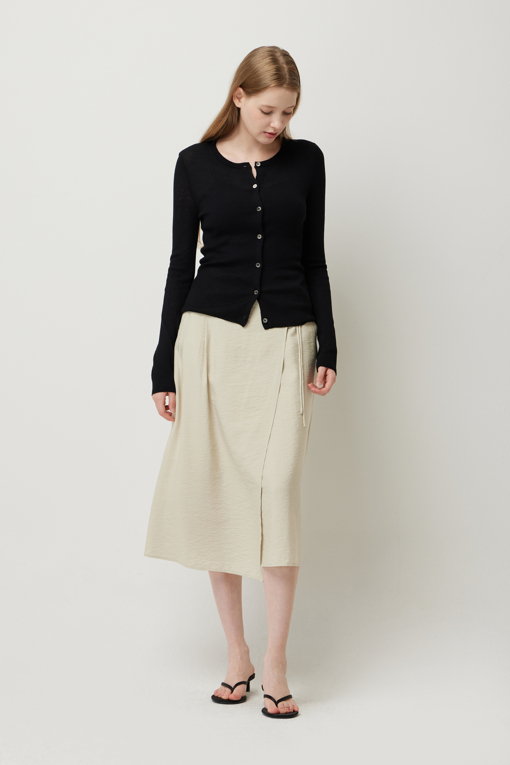 https://img.benettonmall.com/PARTS/KS/25F/SAKC03541BK_MB_D5.jpg