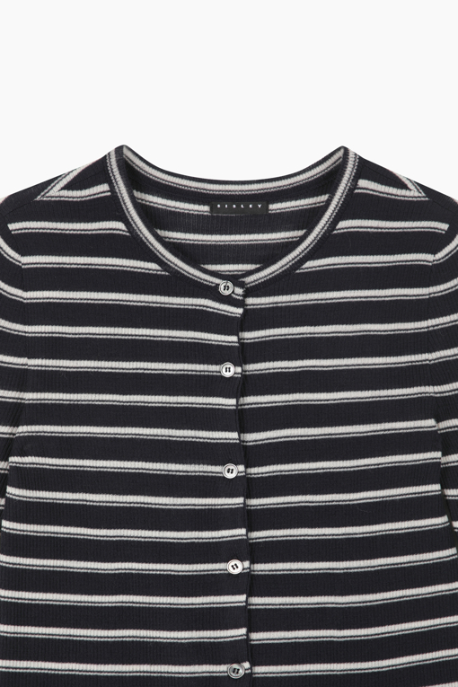 https://img.benettonmall.com/PARTS/KS/25F/SAKC03541NY_MB_D2.jpg