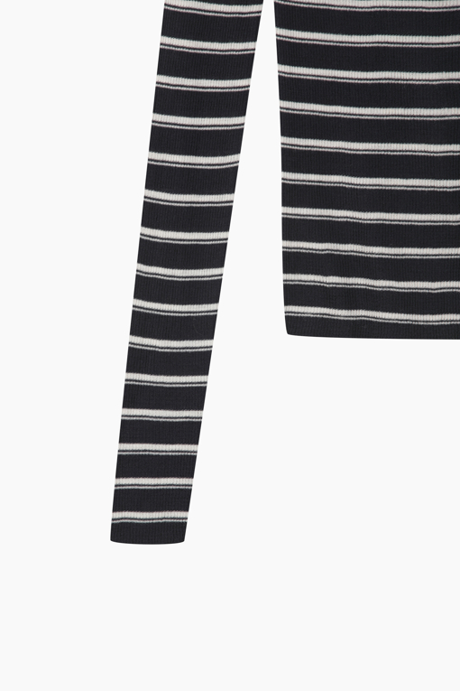 https://img.benettonmall.com/PARTS/KS/25F/SAKC03541NY_MB_D3.jpg