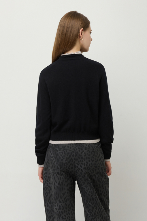 https://img.benettonmall.com/PARTS/KS/25F/SAKC33561BK_MB_D2.jpg