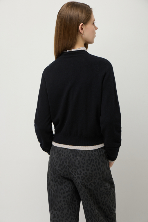 https://img.benettonmall.com/PARTS/KS/25F/SAKC33561BK_MB_D4.jpg