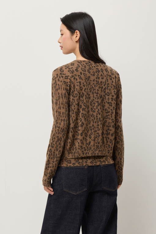 https://img.benettonmall.com/PARTS/KS/25F/SAKC36561BR_MB_D3.jpg