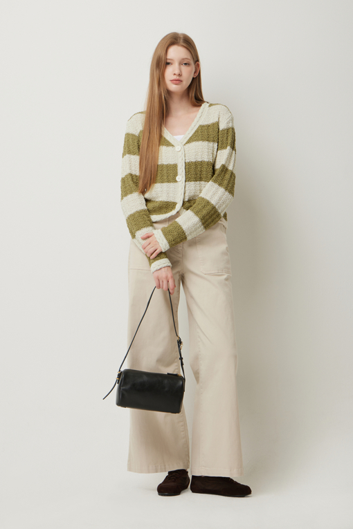 https://img.benettonmall.com/PARTS/KS/25F/SAKCE3541LK_MB_D5.jpg
