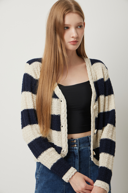 https://img.benettonmall.com/PARTS/KS/25F/SAKCE3541NY_MB_D3.jpg