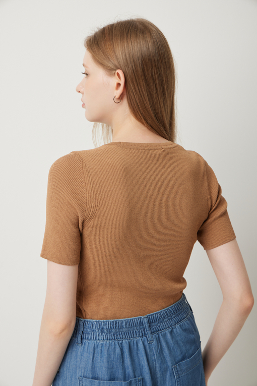 https://img.benettonmall.com/PARTS/KS/25F/SAKP02541BG_MB_D4.jpg