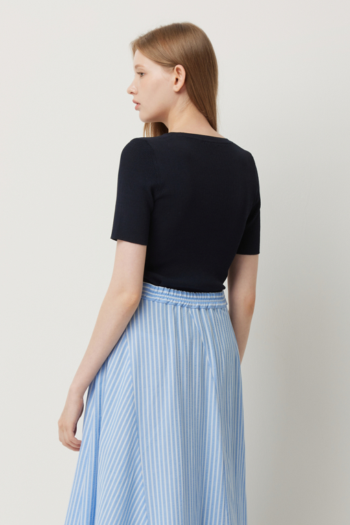 https://img.benettonmall.com/PARTS/KS/25F/SAKP02541NY_MB_D2.jpg