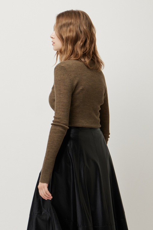 https://img.benettonmall.com/PARTS/KS/25F/SAKP07541MW_MB_D2.jpg