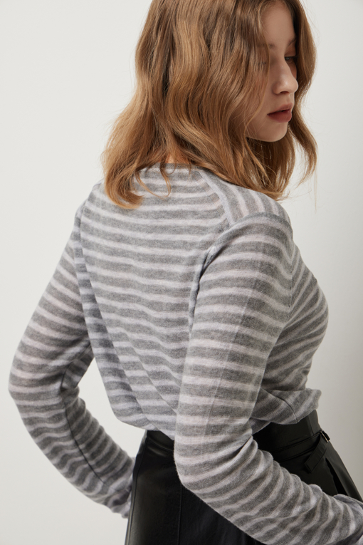 https://img.benettonmall.com/PARTS/KS/25F/SAKP11541GR_MB_D4.jpg