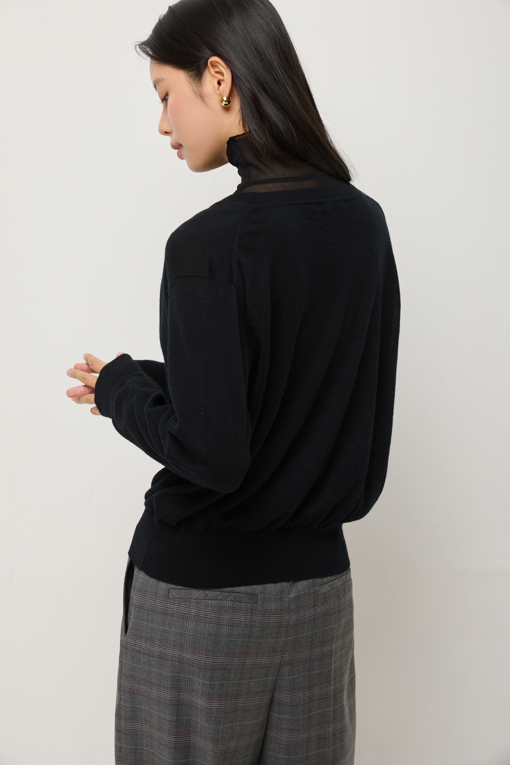https://img.benettonmall.com/PARTS/KS/25F/SAKP12541BK_MB_D4.jpg