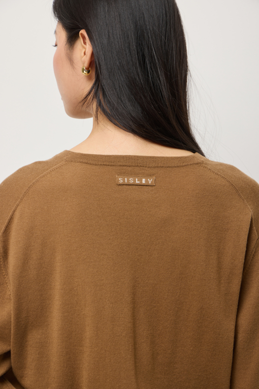 https://img.benettonmall.com/PARTS/KS/25F/SAKP33561BG_MB_D4.jpg