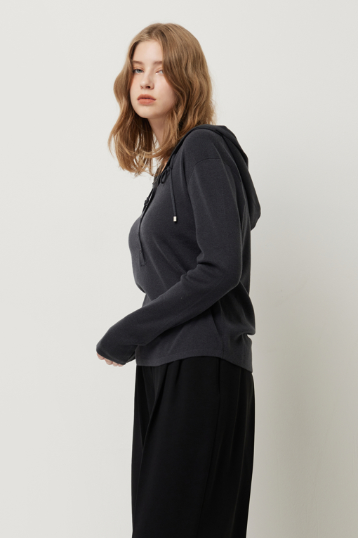 https://img.benettonmall.com/PARTS/KS/25F/SAKP34561CG_MB_D1.jpg