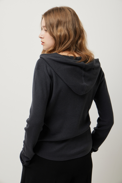 https://img.benettonmall.com/PARTS/KS/25F/SAKP34561CG_MB_D4.jpg
