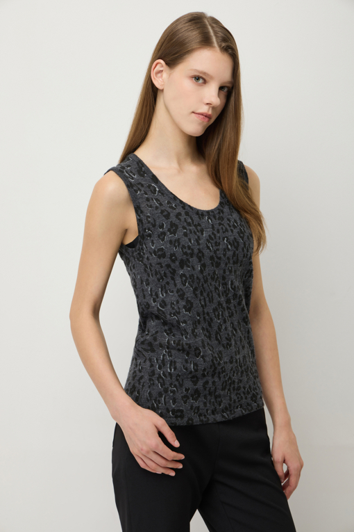 https://img.benettonmall.com/PARTS/KS/25F/SAKP46561DG_MB_D3.jpg