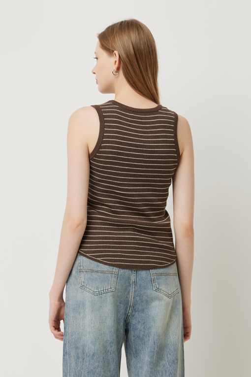 https://img.benettonmall.com/PARTS/KS/25F/SAKP70541BR_MB_D2.jpg