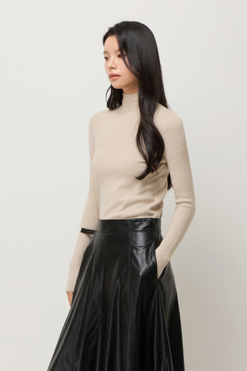 https://img.benettonmall.com/PARTS/KS/25F/SAKPE6561BE_MB_D1.jpg