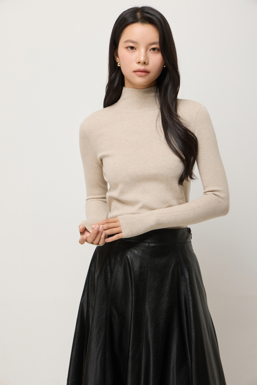 https://img.benettonmall.com/PARTS/KS/25F/SAKPE6561BE_MB_D3.jpg