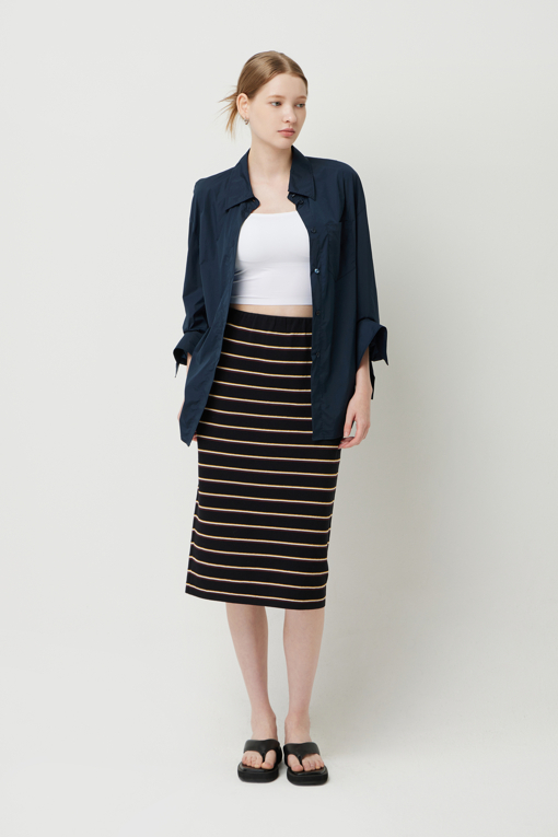 https://img.benettonmall.com/PARTS/KS/25F/SAKS01541BK_MB_D5.jpg