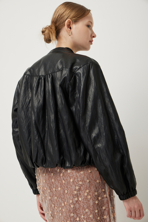 https://img.benettonmall.com/PARTS/KS/25F/SALEE1541BK_MB_D4.jpg