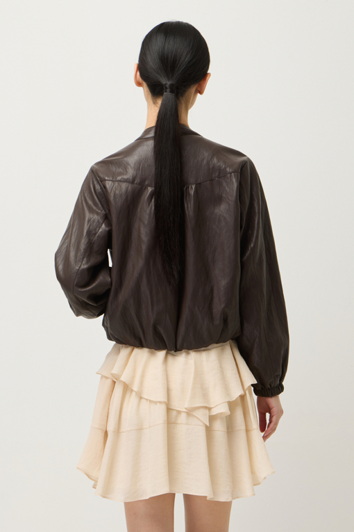 https://img.benettonmall.com/PARTS/KS/25F/SALEE1541BR_MB_D4.jpg