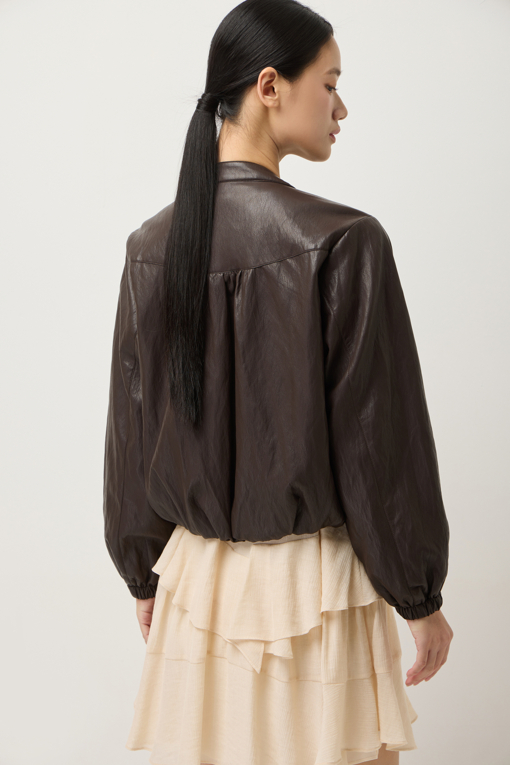 https://img.benettonmall.com/PARTS/KS/25F/SALEE1541BR_MB_D6.jpg