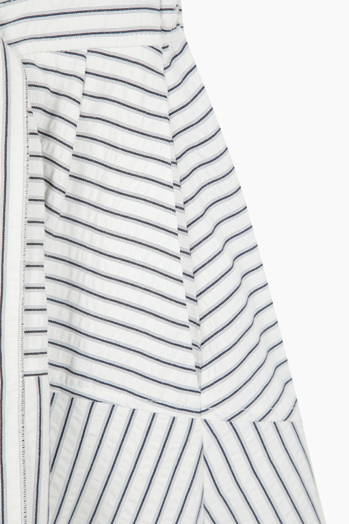https://img.benettonmall.com/PARTS/KS/25F/SAOP01541WH_MB_D13.jpg