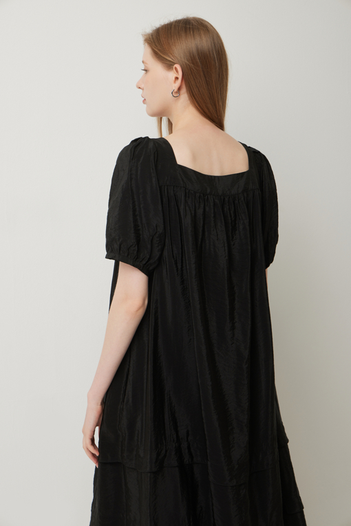 https://img.benettonmall.com/PARTS/KS/25F/SAOP08541BK_MB_D4.jpg