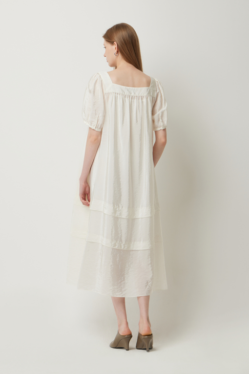 https://img.benettonmall.com/PARTS/KS/25F/SAOP08541WH_MB_D2.jpg