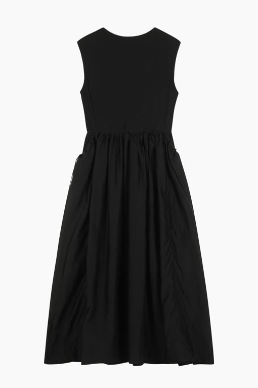 https://img.benettonmall.com/PARTS/KS/25F/SAOPE2541BK_MB_D11.jpg