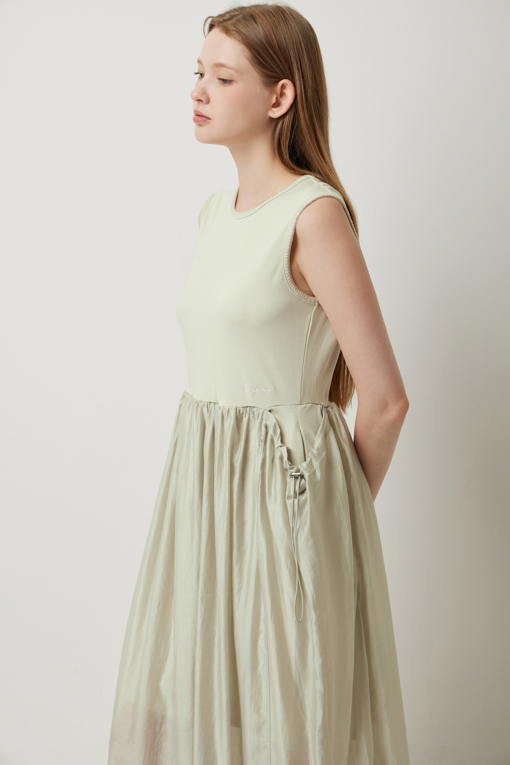 https://img.benettonmall.com/PARTS/KS/25F/SAOPE2541LK_MB_D3.jpg