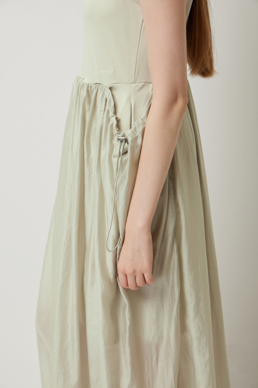 https://img.benettonmall.com/PARTS/KS/25F/SAOPE2541LK_MB_D4.jpg