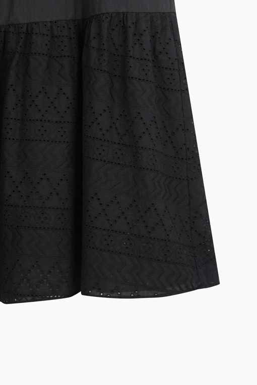https://img.benettonmall.com/PARTS/KS/25F/SAOPE3541BK_MB_D3.jpg
