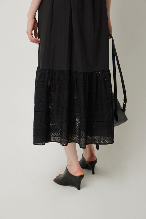https://img.benettonmall.com/PARTS/KS/25F/SAOPE3541BK_MB_D4.jpg