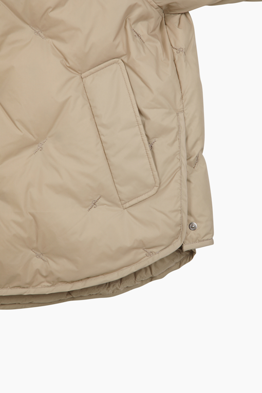 https://img.benettonmall.com/PARTS/KS/25F/SAPD33561BE_MB_D3.jpg