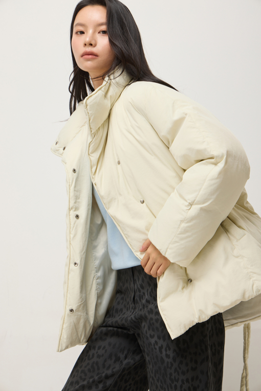 https://img.benettonmall.com/PARTS/KS/25F/SAPDE2561IV_MB_D3.jpg