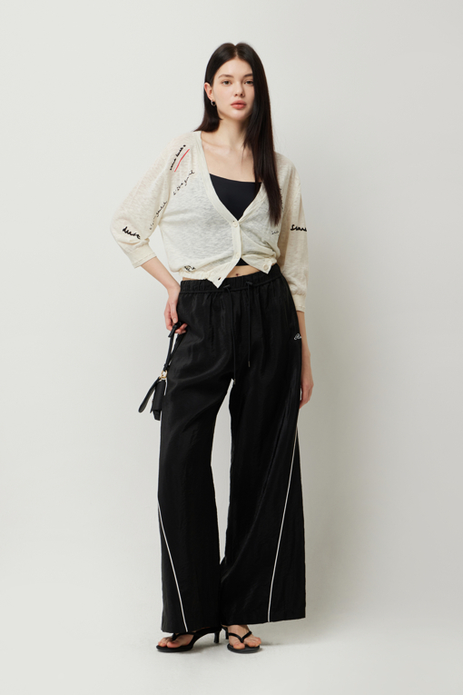 https://img.benettonmall.com/PARTS/KS/25F/SAPT01541BK_MB_D4.jpg