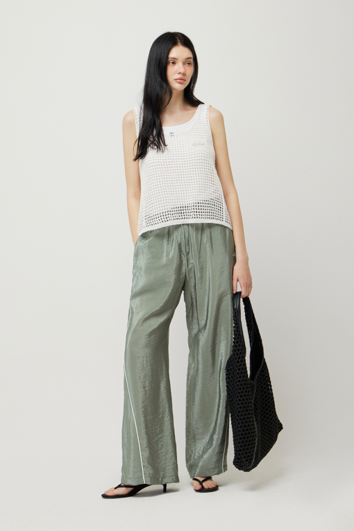 https://img.benettonmall.com/PARTS/KS/25F/SAPT01541KA_MB_D5.jpg