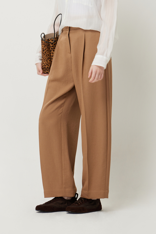 https://img.benettonmall.com/PARTS/KS/25F/SAPT02541BR_MB_D1.jpg