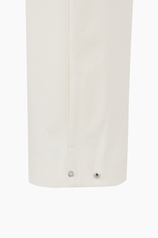 https://img.benettonmall.com/PARTS/KS/25F/SAPT03541BE_MB_D13.jpg