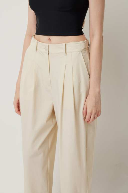 https://img.benettonmall.com/PARTS/KS/25F/SAPT03541BE_MB_D3.jpg