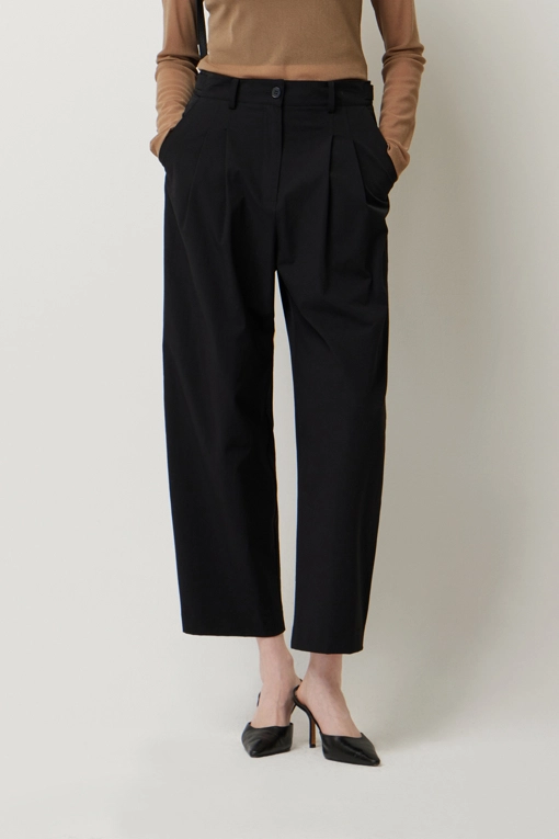 https://img.benettonmall.com/PARTS/KS/25F/SAPT03541BK_MB.jpg
