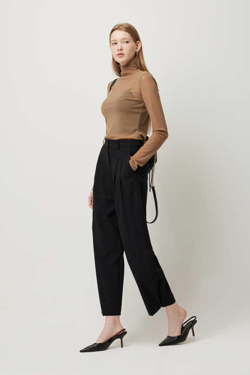 https://img.benettonmall.com/PARTS/KS/25F/SAPT03541BK_MB_D5.jpg