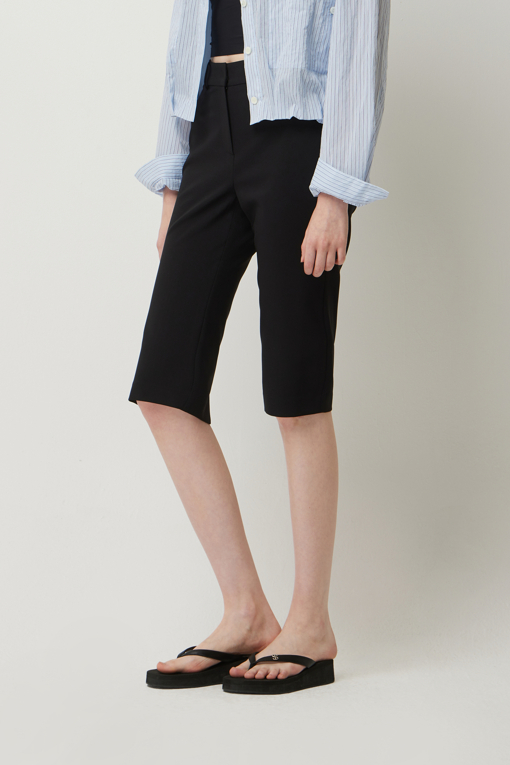 https://img.benettonmall.com/PARTS/KS/25F/SAPT04541BK_MB_D1.jpg