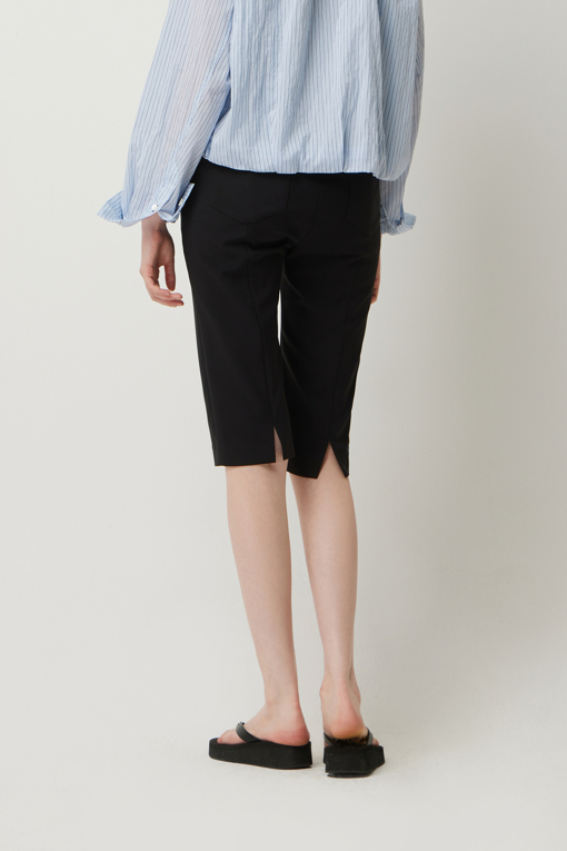 https://img.benettonmall.com/PARTS/KS/25F/SAPT04541BK_MB_D2.jpg