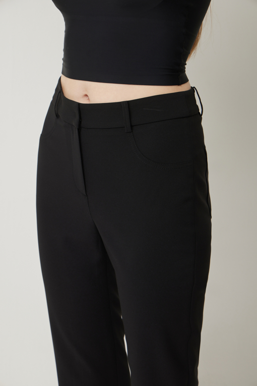 https://img.benettonmall.com/PARTS/KS/25F/SAPT04541BK_MB_D3.jpg