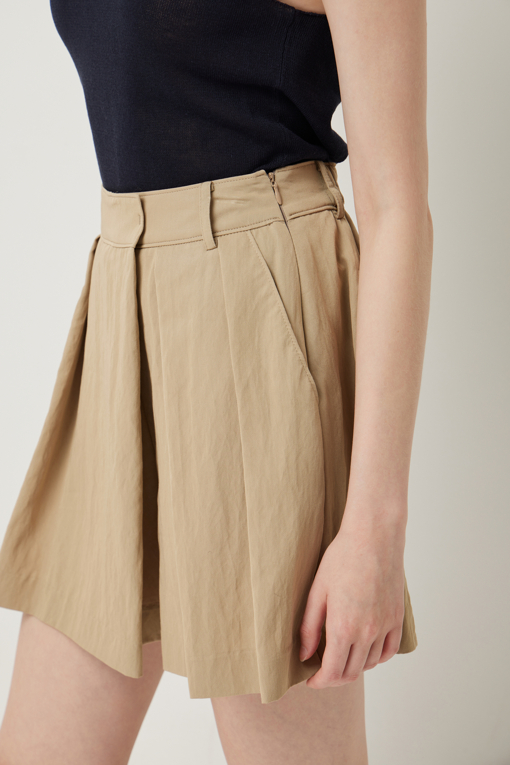 https://img.benettonmall.com/PARTS/KS/25F/SAPT05541BG_MB_D3.jpg