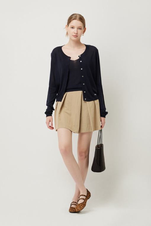 https://img.benettonmall.com/PARTS/KS/25F/SAPT05541BG_MB_D5.jpg