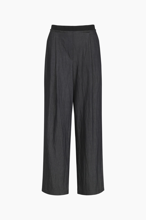 https://img.benettonmall.com/PARTS/KS/25F/SAPT06541BK_MB.jpg
