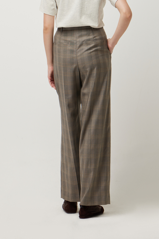 https://img.benettonmall.com/PARTS/KS/25F/SAPT07541BR_MB_D2.jpg