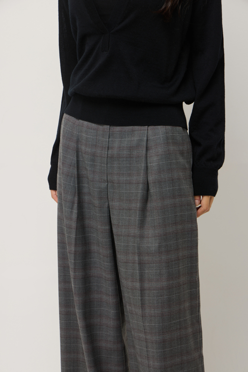 https://img.benettonmall.com/PARTS/KS/25F/SAPT07541GR_MB_D3.jpg